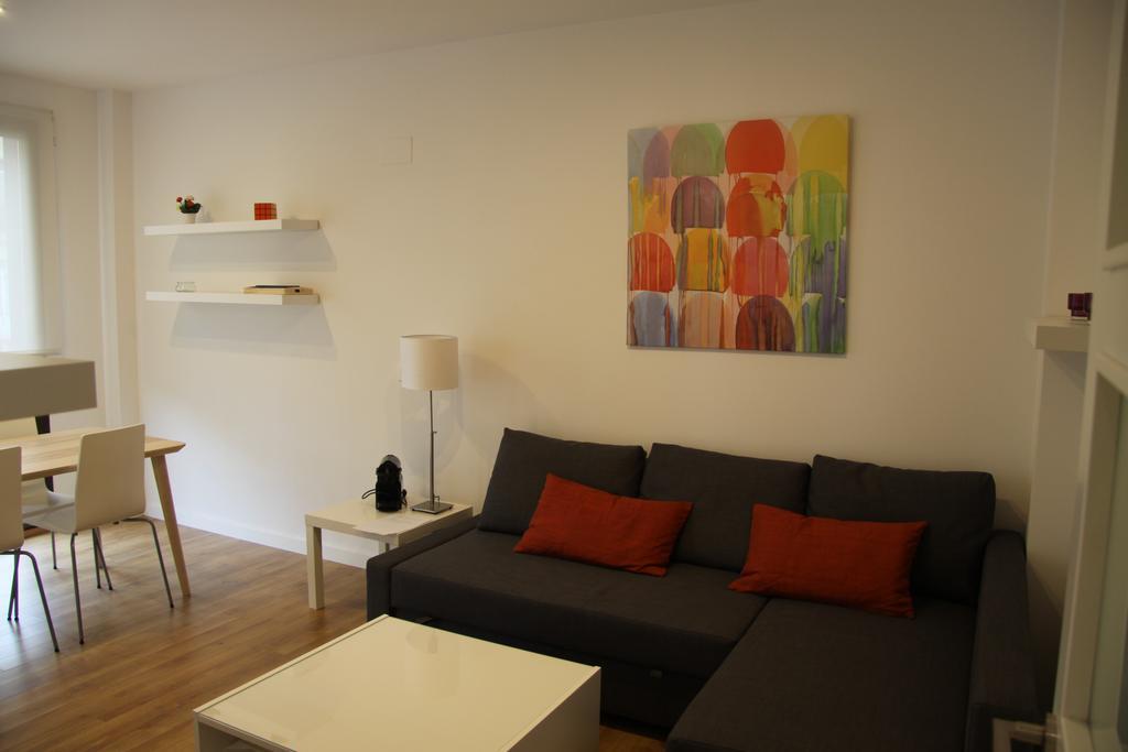 Apartamentos Hiedra Y Tapineria Mercado Central Valencia Bagian luar foto